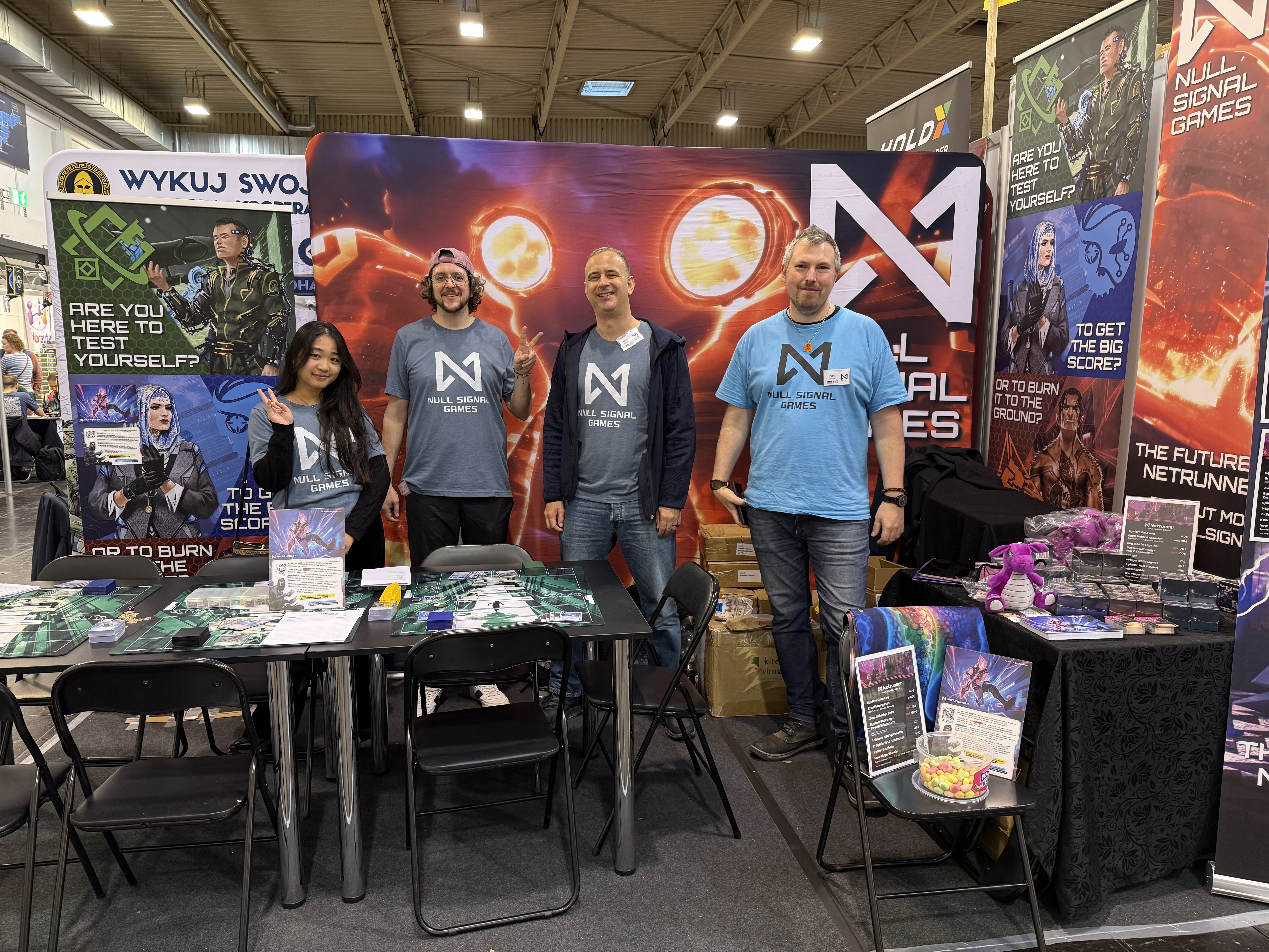 Spiel 25 volunteers